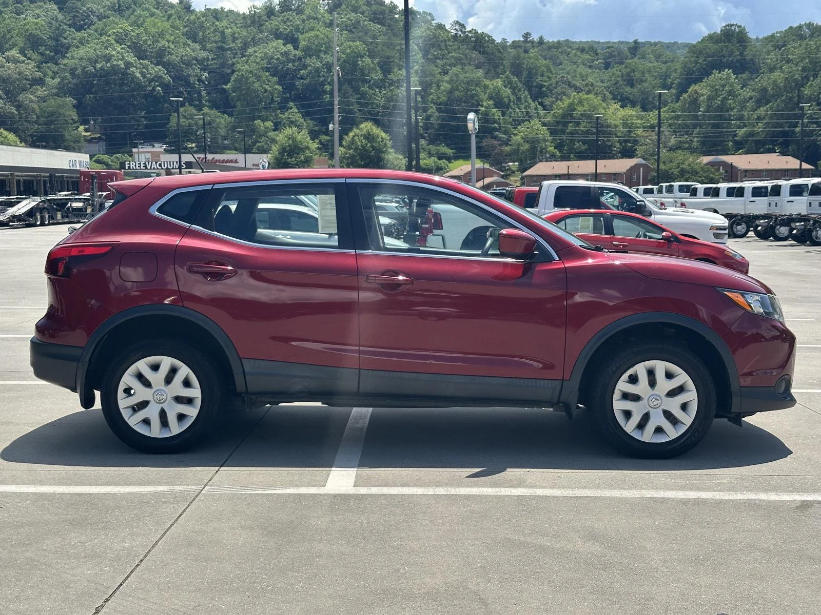 Used 2019 Scarlet Ember Tintcoat Nissan S image 8