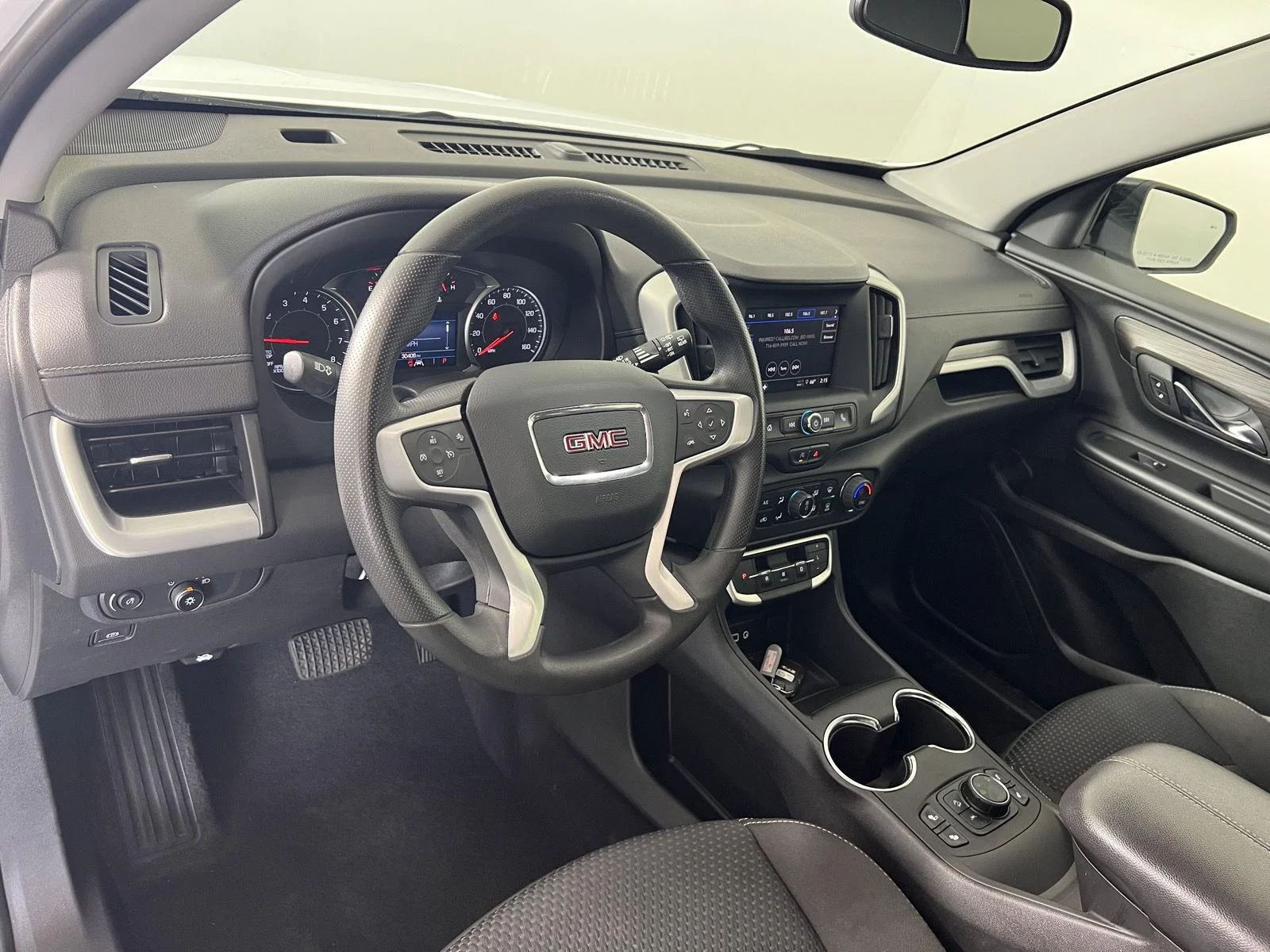 Used 2024 Summit White GMC SLE image 4