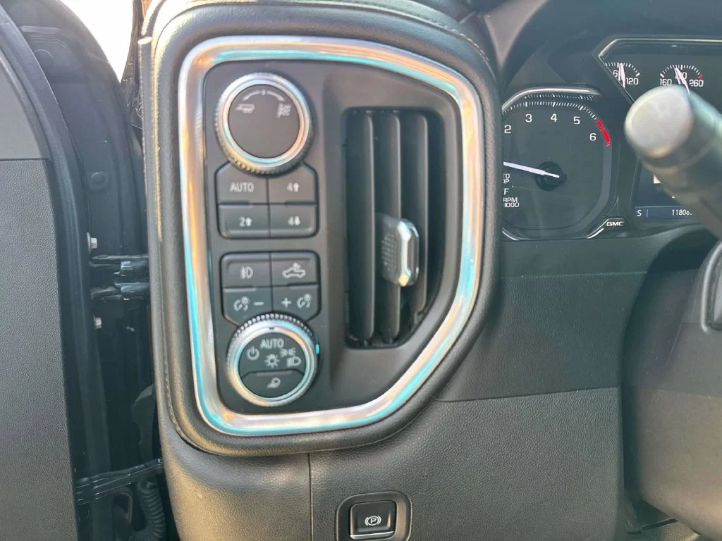 Used 2019 Black GMC SLT image 45