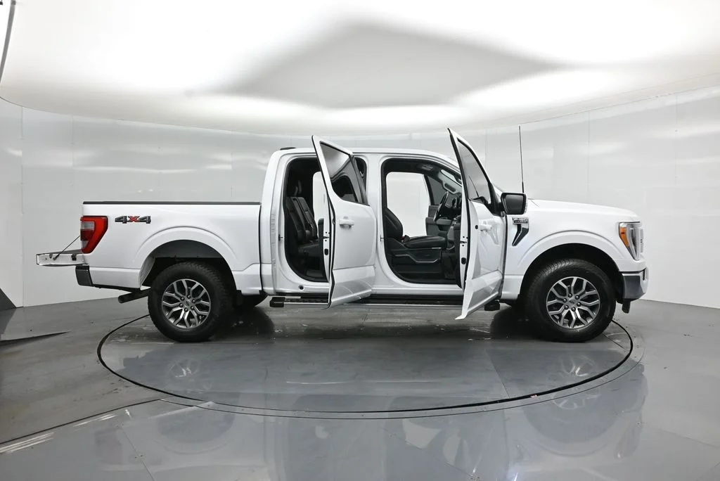 Certified Used 2022 White Ford Lariat image 5