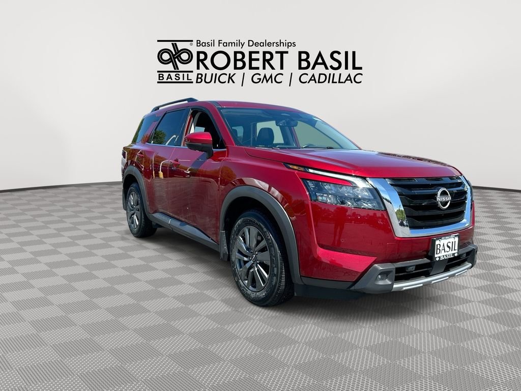 Used 2024  Nissan SV image 2