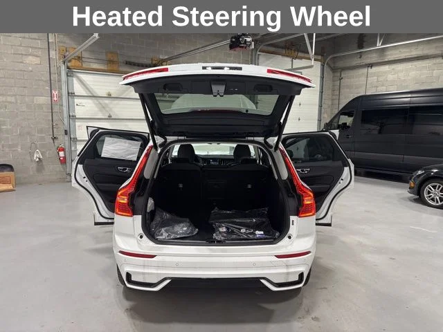 Used 2025 White Volvo T8 Plus image 29