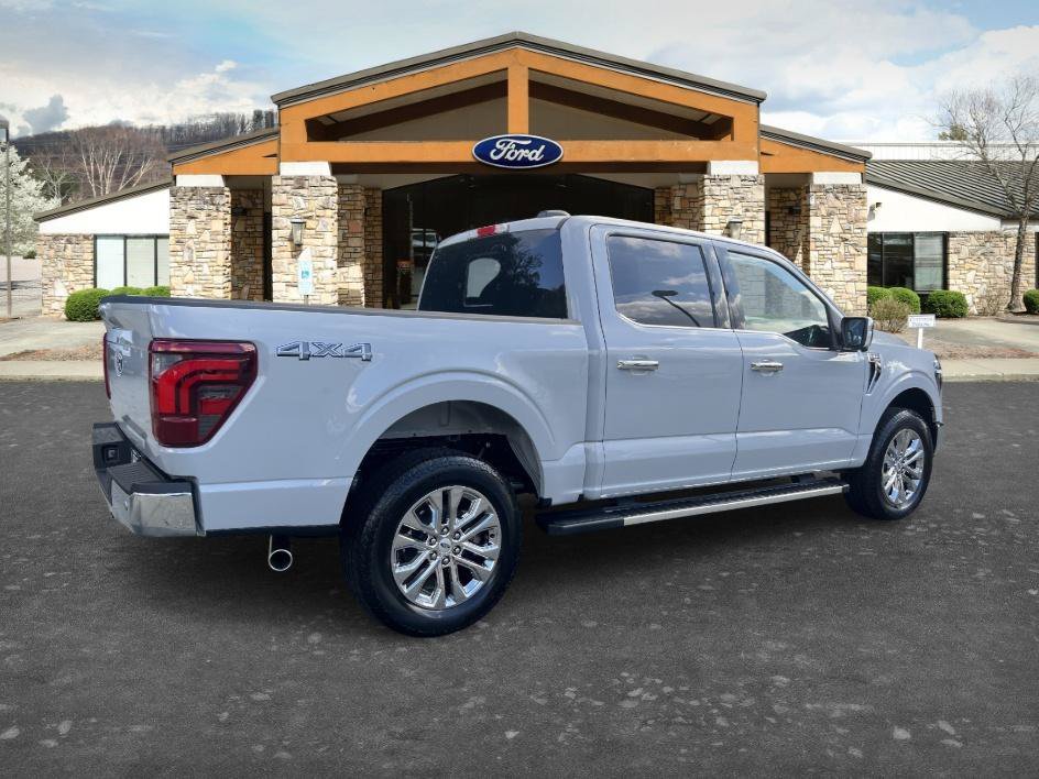 New 2026 Avalanche Ford Lariat® image 5