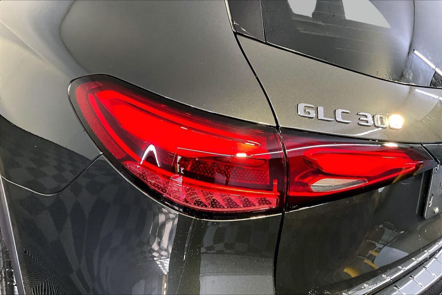 New 2026 Graphite Grey Metallic Mercedes-Benz GLC 300 image 5