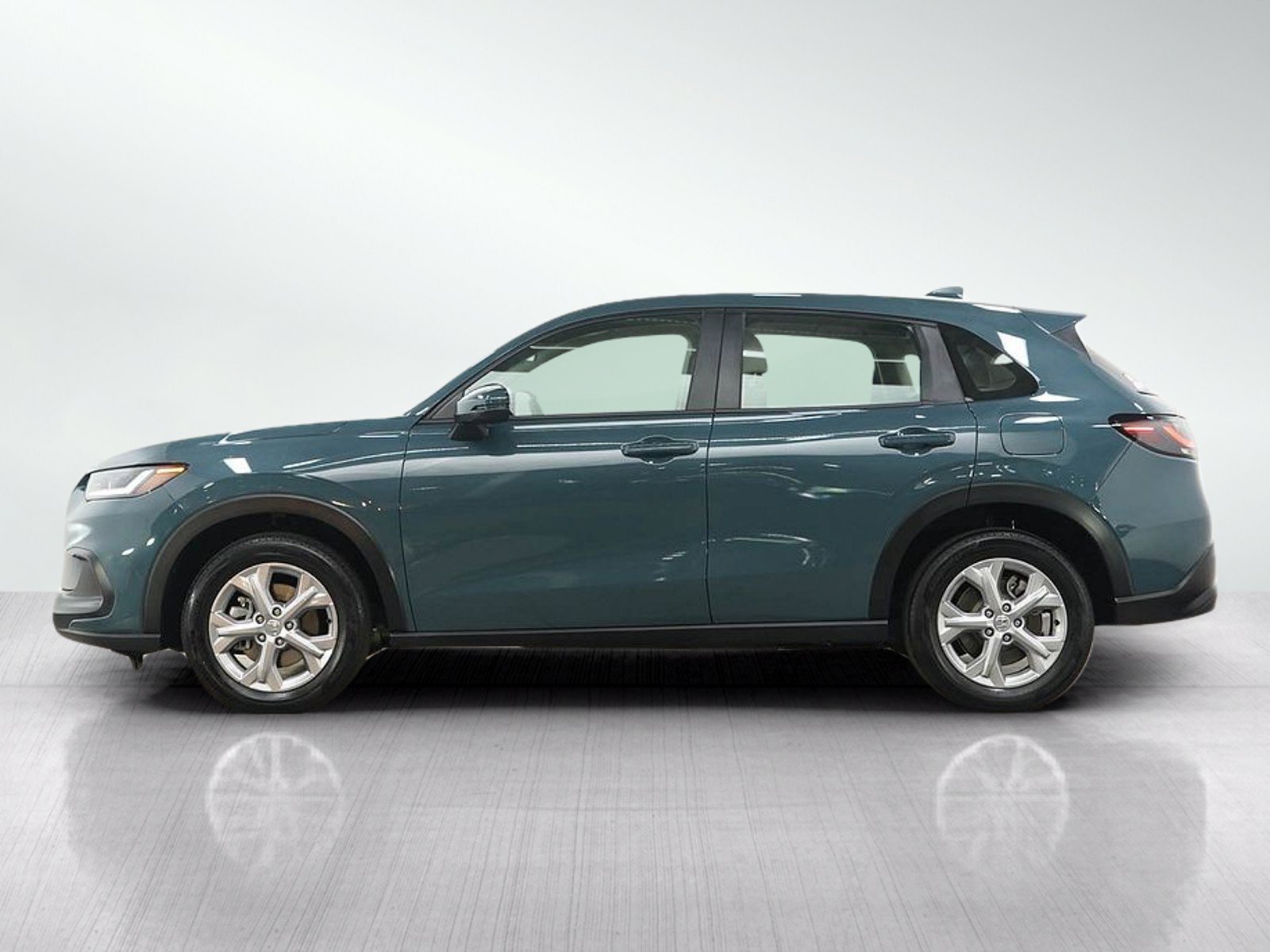 Used 2024 Honda HR-V LX with VIN 3CZRZ2H30RM756035 for sale in South Saint Paul, Minnesota