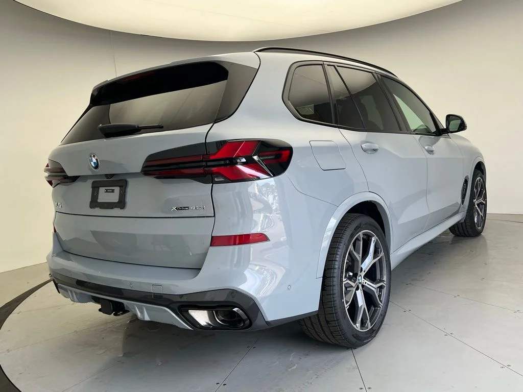 New 2026 Brooklyn Grey Metallic BMW xDrive40i image 3
