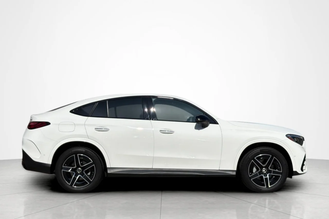 Certified Used 2024 Polar White Mercedes-Benz GLC 300 image 6