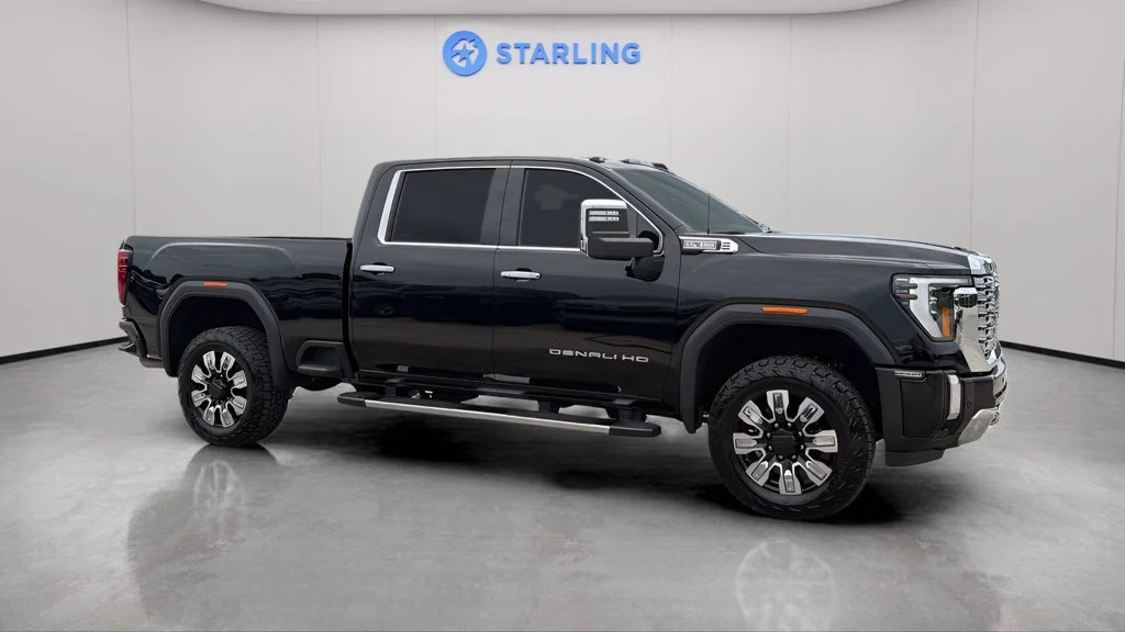 Used 2024 Onyx Black GMC Denali image 13