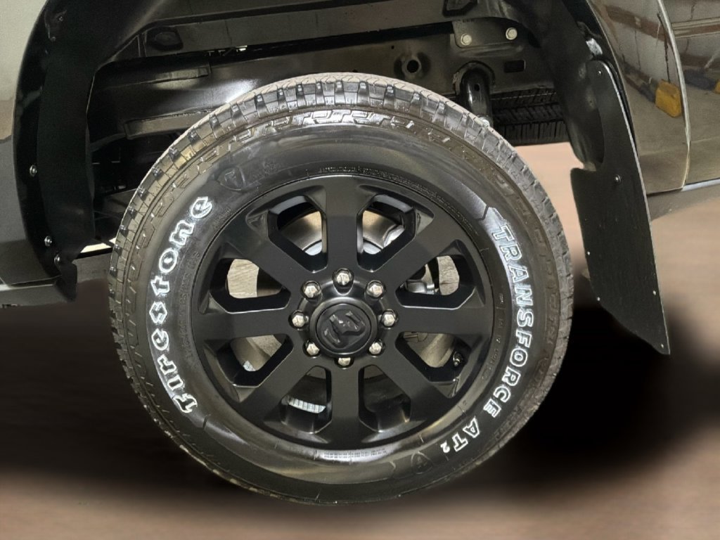 New 2027 Diamond Black Crystal Pearl-Coat Exterior Paint RAM Laramie image 10