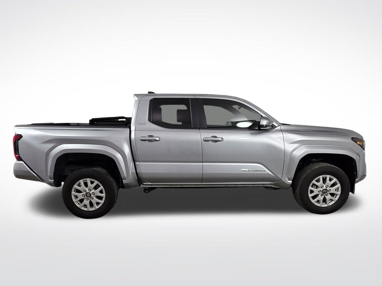 Used 2024 Silver Toyota SR5 image 8