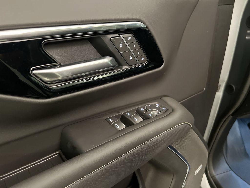 2026 Chevrolet Tahoe Premier - Photo 13