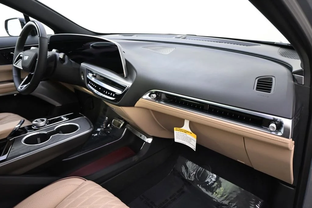 2025 Cadillac LYRIQ Luxury 3 - Photo 15