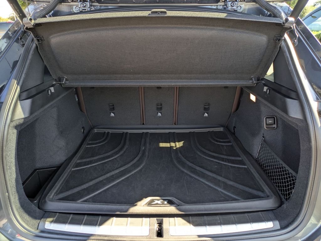 Used 2018 Gray BMW xDrive28i image 20
