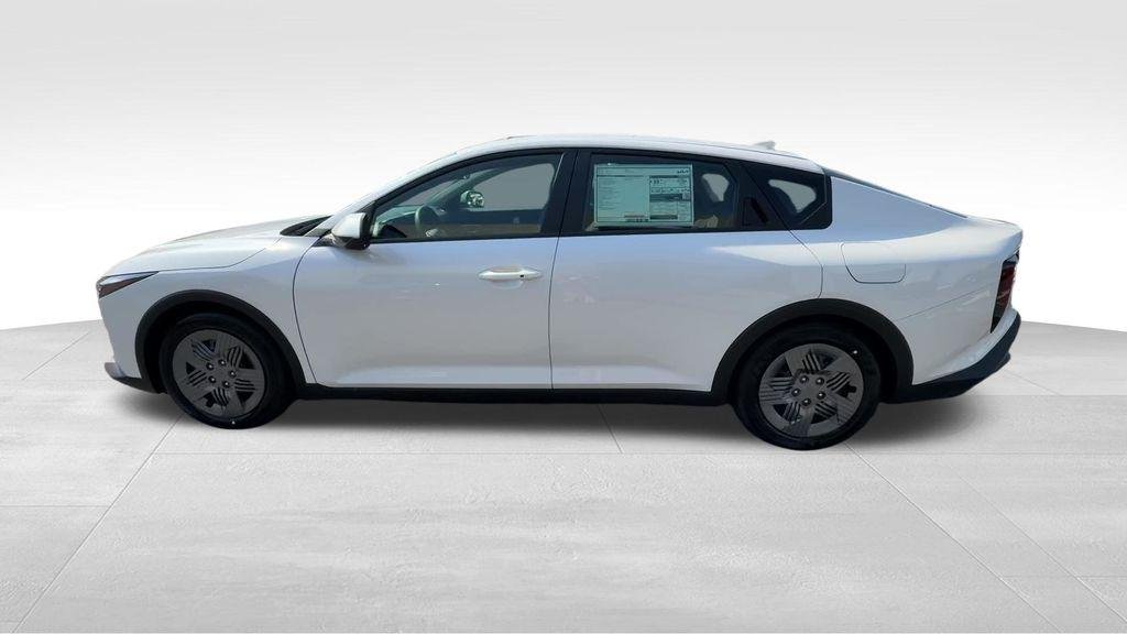 New 2026 Snow White Pearl Kia LX image 2