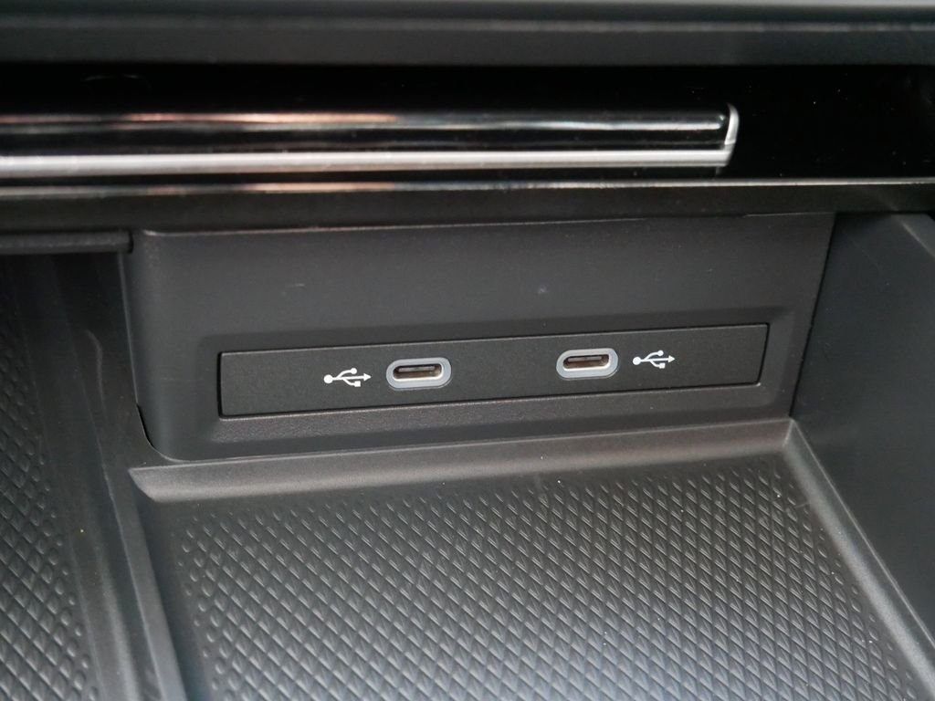 Certified Used 2024  Volkswagen 2.0T SEL Premium R-Line image 26