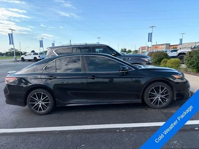Used 2022 Midnight Black Metallic Toyota SE image 4