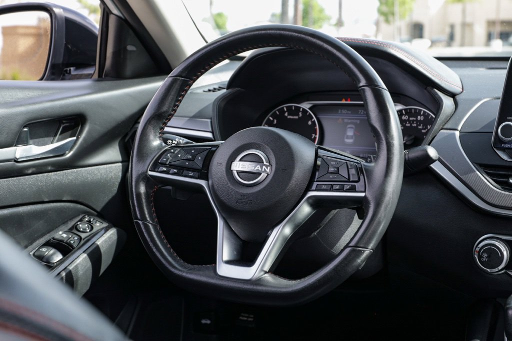Used 2024 Silver Nissan 2.5 SR image 24
