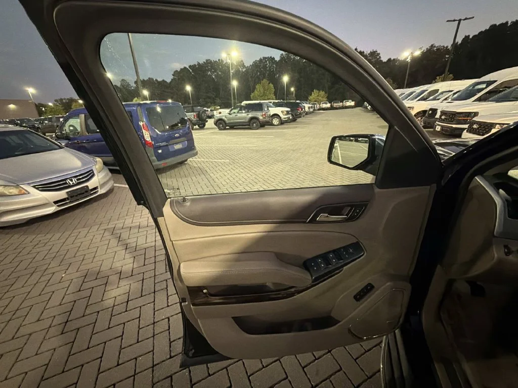 Used 2016 Black GMC SLT image 14