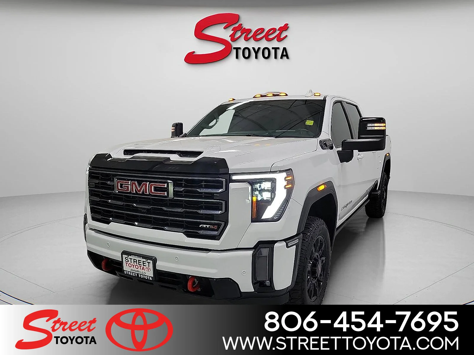 2024 GMC Sierra 4WD Crew Cab Standard Box AT4's photo