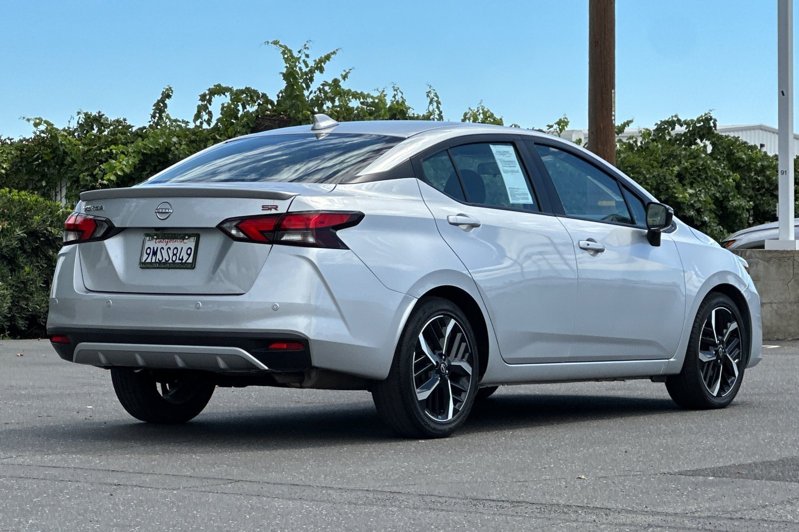 Certified Used 2024 Brilliant Silver Metallic Nissan SR image 4