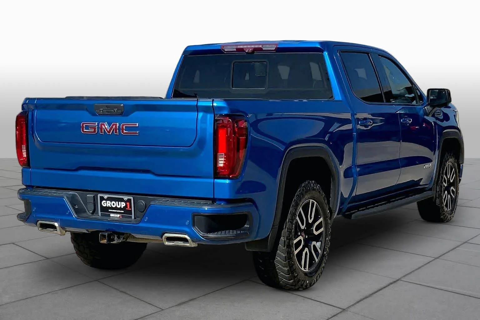 Used 2022 DYNAMIC BLUE METALLIC GMC AT4 image 12