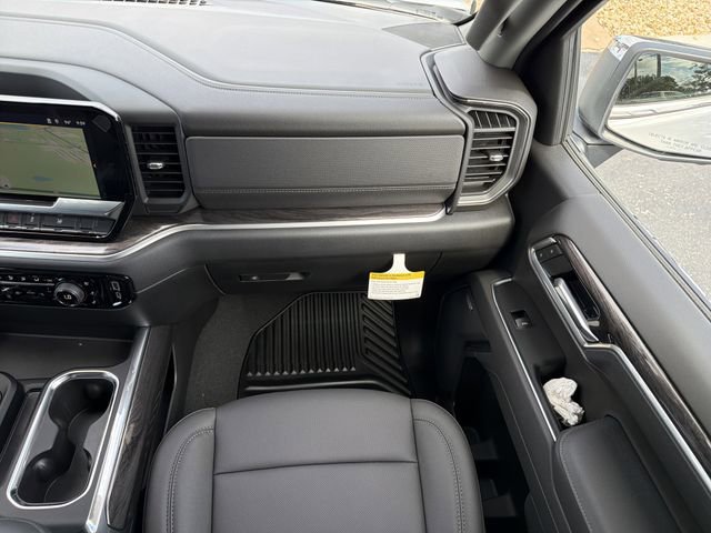 2026 Chevrolet Silverado 1500 LTZ - Photo 15