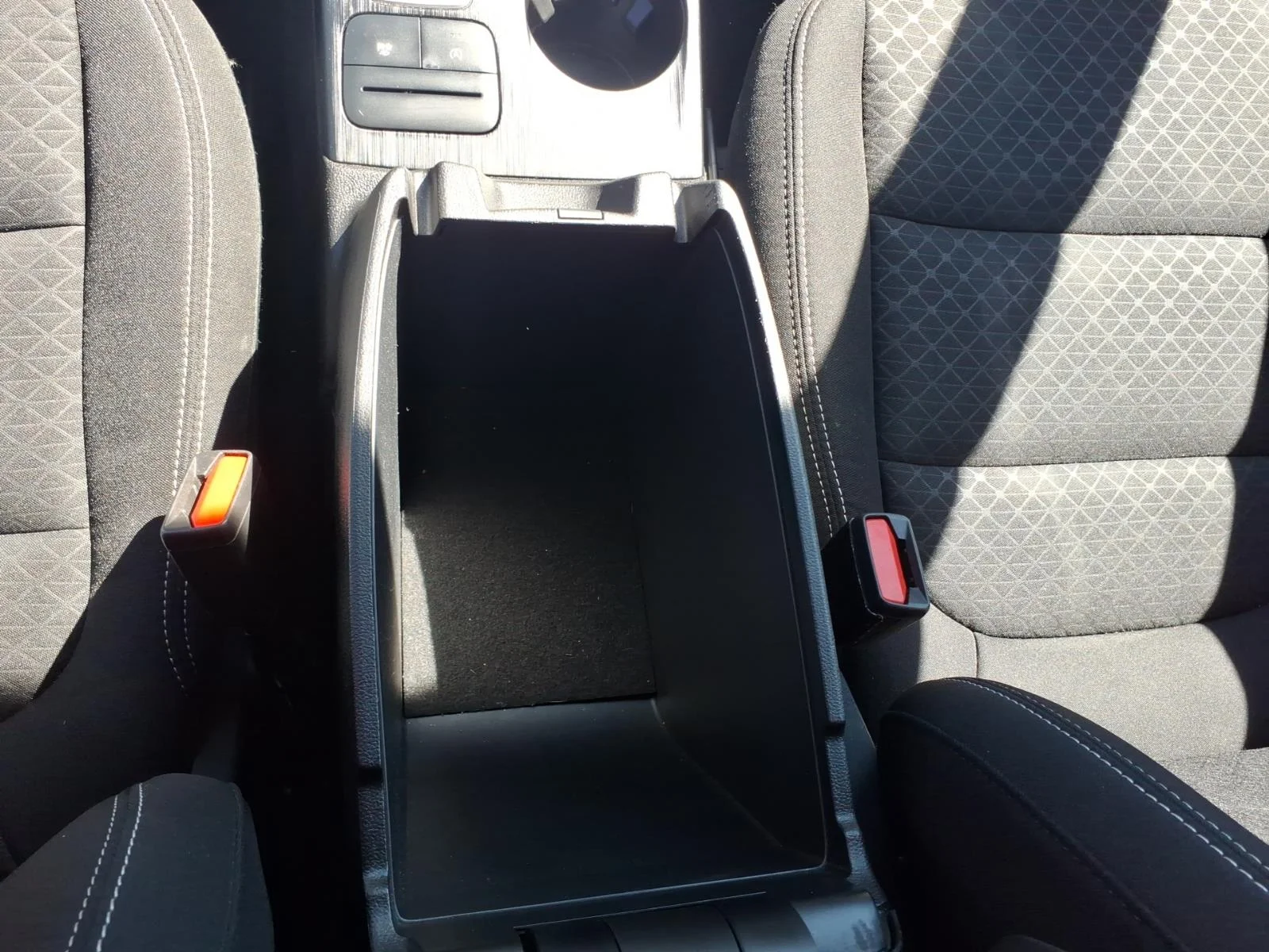 Used 2024 Black Metallic Ford Active image 23