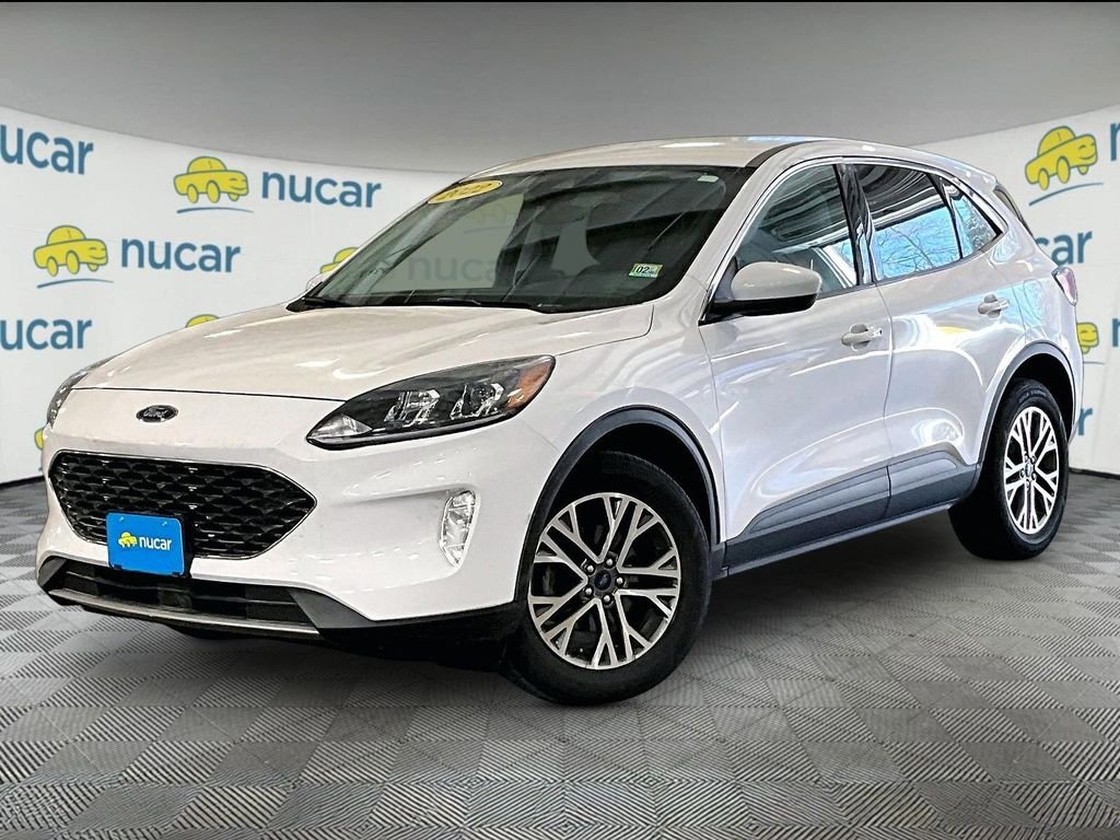Used 2022 White Ford SEL image 3