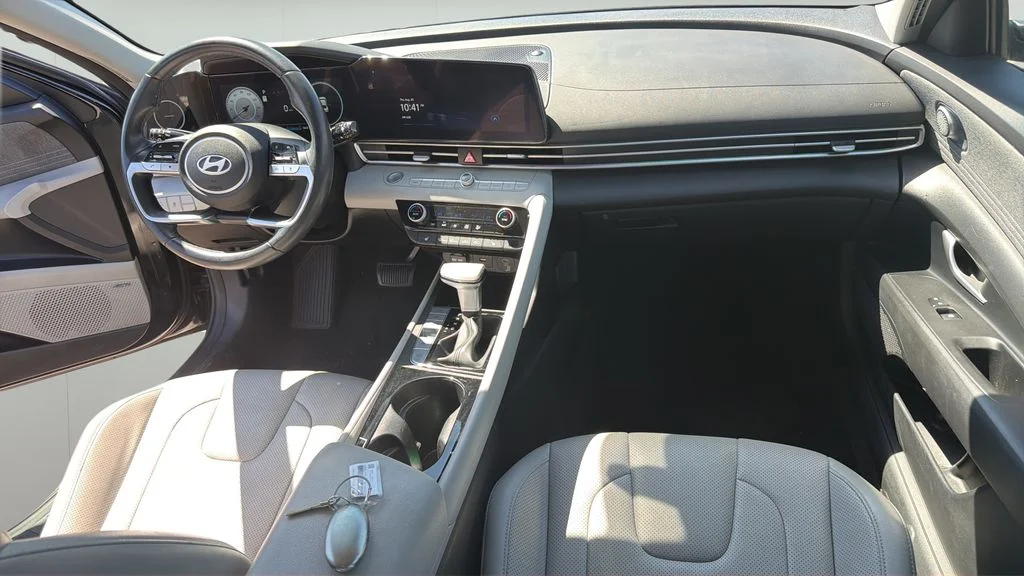 Used 2024 Black Hyundai Limited image 12