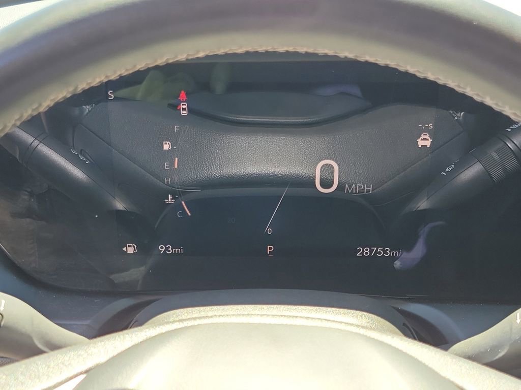 Used 2024 Summit White Buick Preferred image 23