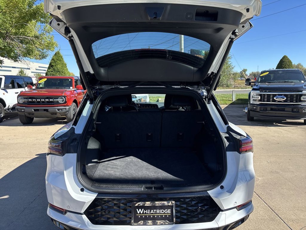 2024 Chevrolet Equinox EV RS - Photo 29