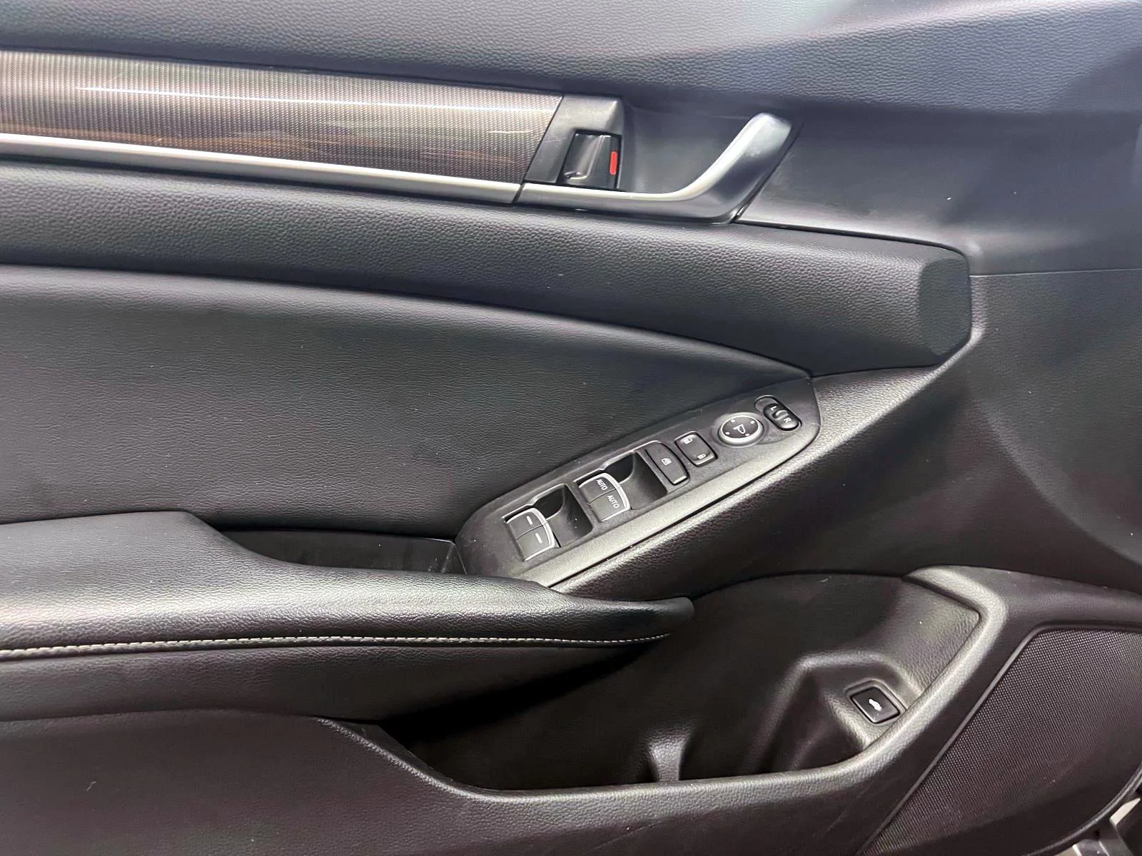2018 Honda Accord Sport - Photo 16