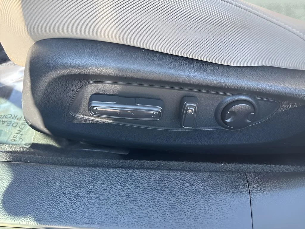 Used 2024 Gray Honda EX image 10