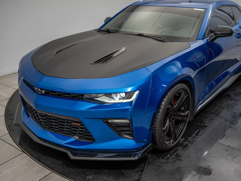 Used 2018 Hyper Blue Metallic Chevrolet SS image 15