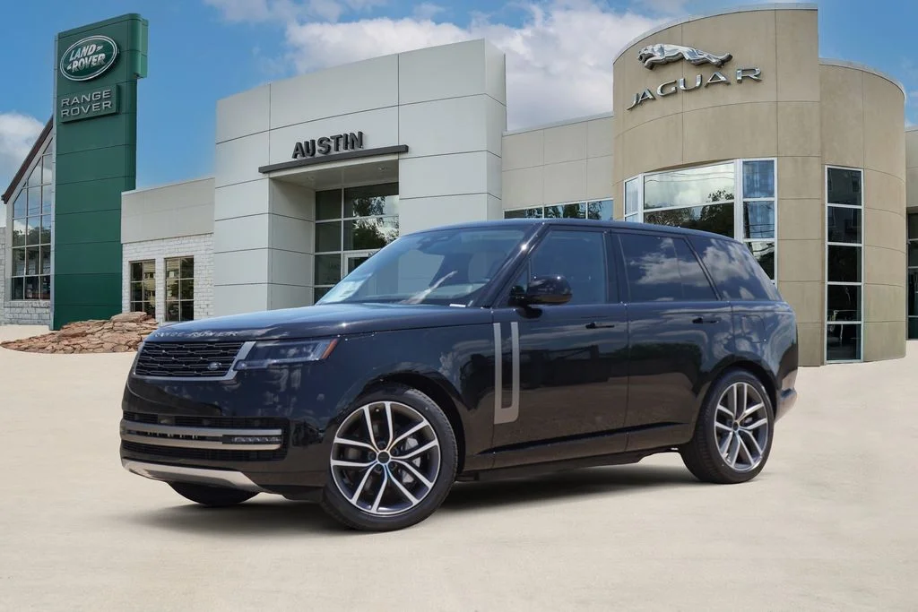 2026 Land Rover Range Rover 3.0 PHEV SE SWB's photo