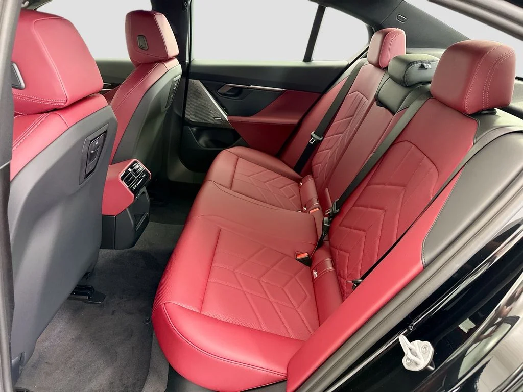 New 2027 Dk. BMW 530i image 20