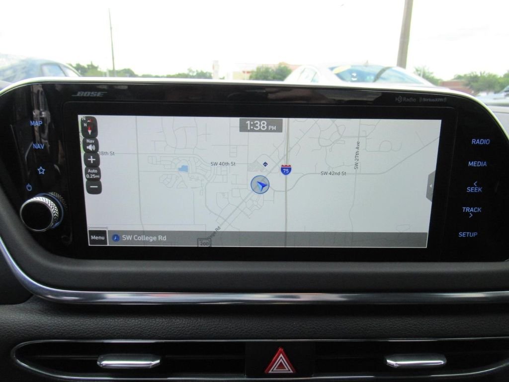 Used 2022 Black Hyundai Limited image 28