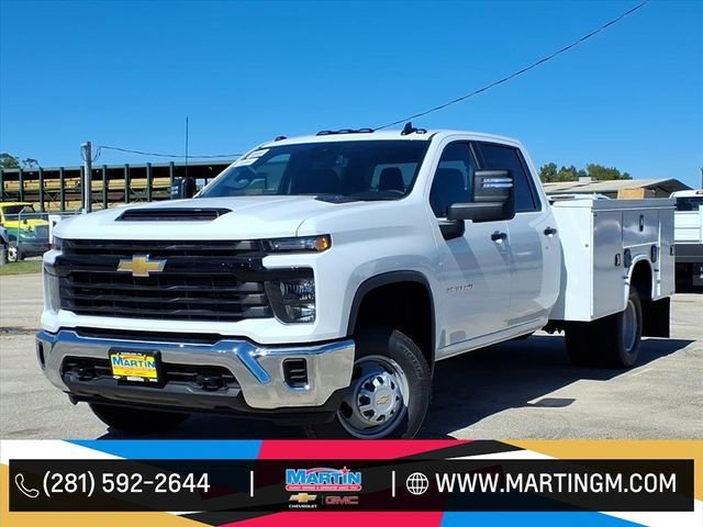 New 2025 Chevrolet Silverado 3500 HD Chassis Cab Work Truck Four Wheel Drive Crew Cab