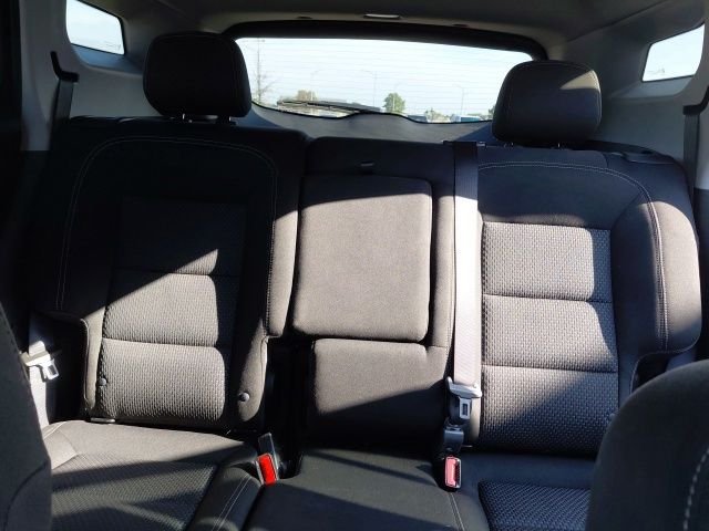 Used 2024 White GMC SLE image 27