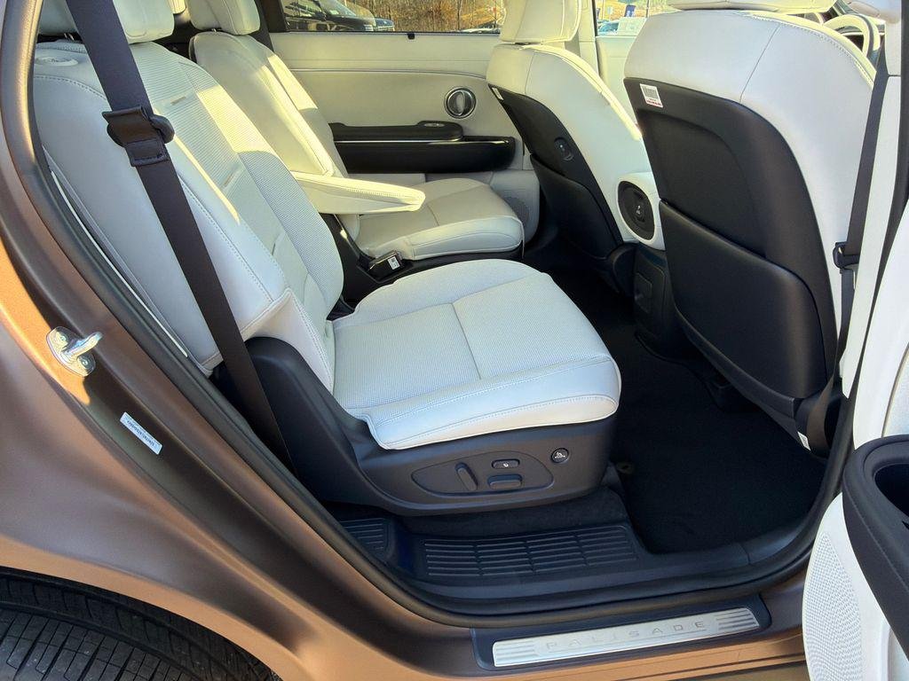 New 2026 Brown Hyundai Calligraphy FWD image 15
