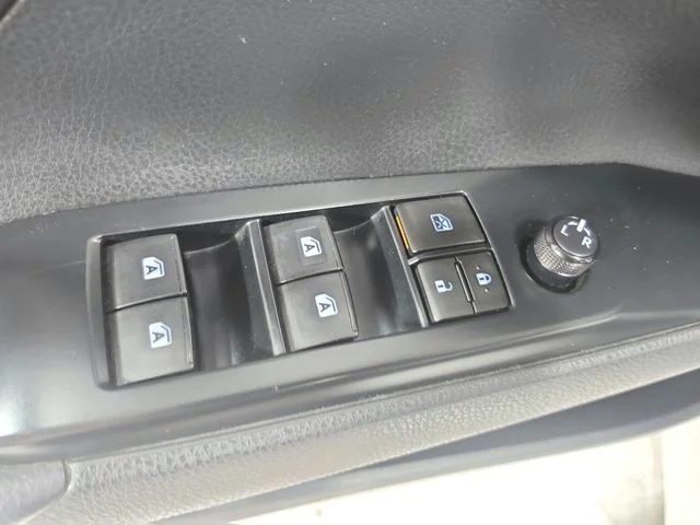 Used 2020 White Toyota SE Nightshade image 32