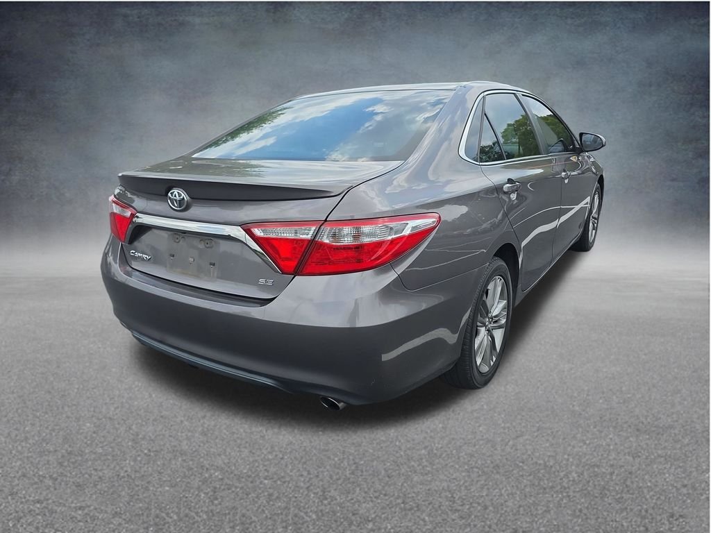 Used 2015 Gray Toyota SE image 5