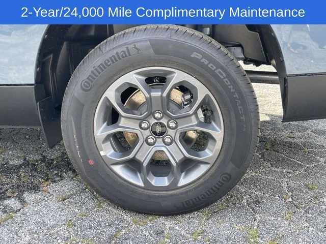 New 2026 Gray Ford XLT image 7