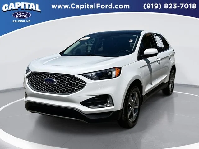Used 2024 White Ford SEL image 1