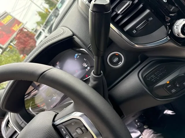 New 2026 Granite Crystal Metallic Clear-Coat Exterior Paint RAM Laramie image 26