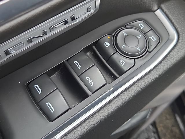 Used 2023 Onyx Black GMC Denali image 25