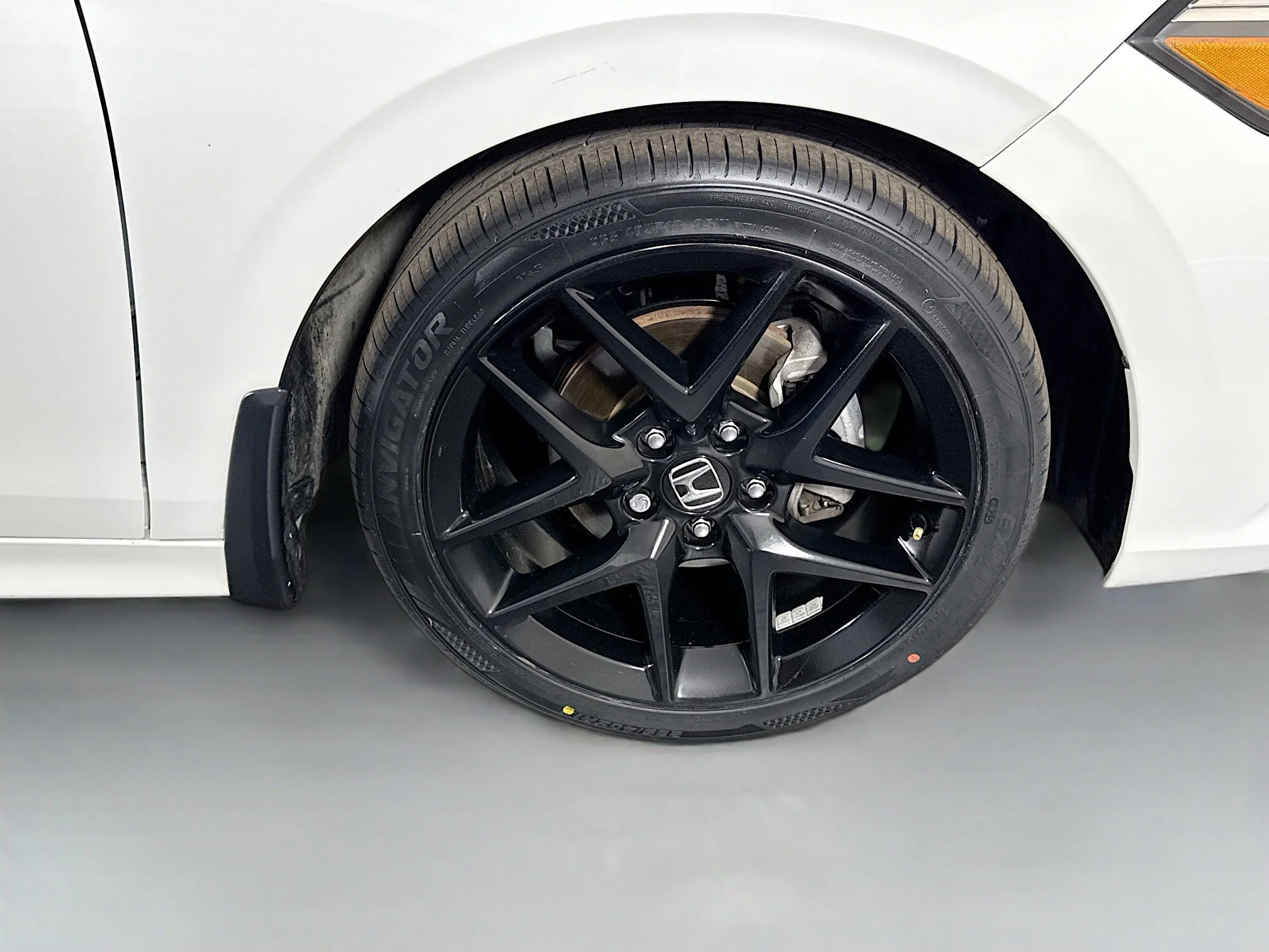 Used 2023 Platinum White Pearl Honda Sport image 28