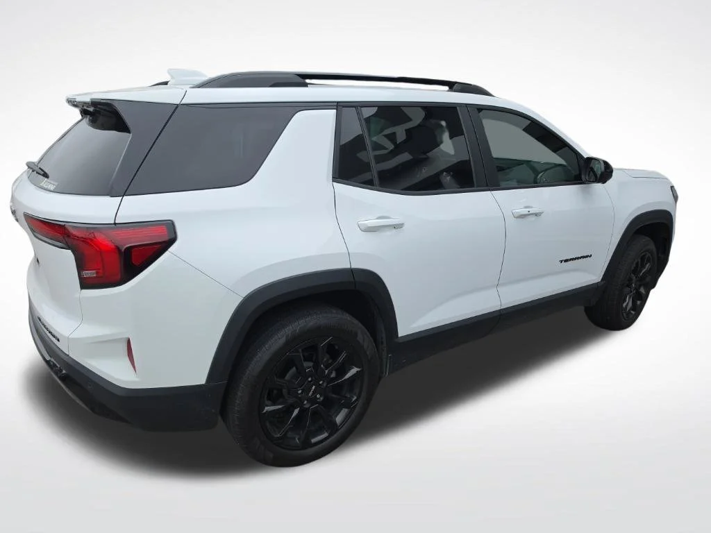 Used 2025 White GMC Elevation image 3