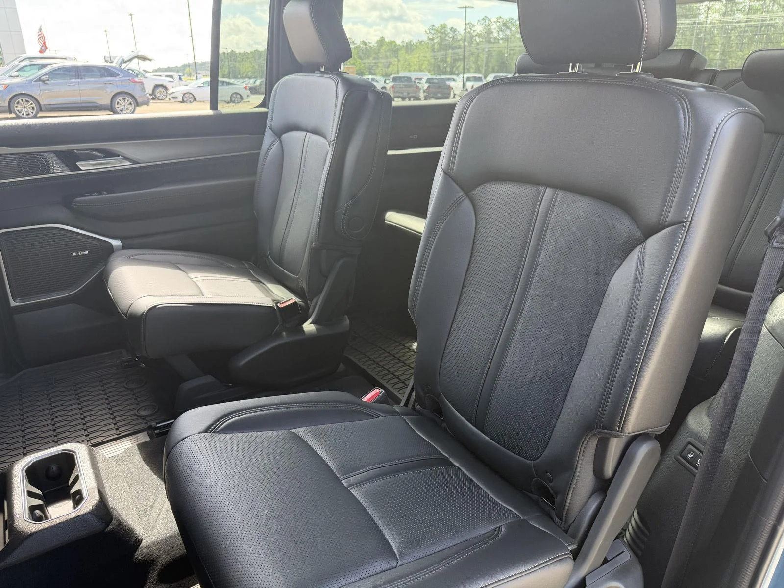 New 2026 Steel Blue Exterior Paint Jeep Upland image 18