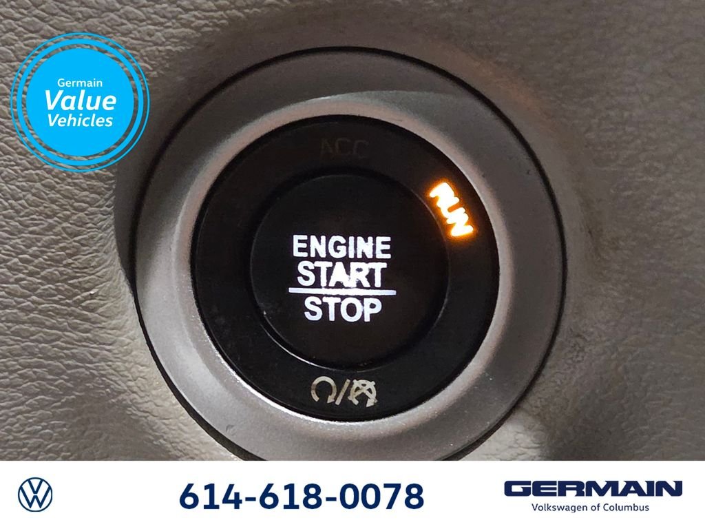 Used 2017 Blue Chrysler LX image 29
